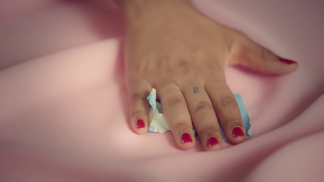 Video Reference: Nail, Finger, Nail polish, Nail care, Manicure, Pink, Cosmetics, Hand, Skin, Close-up