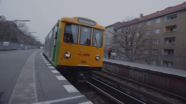 Video Reference: Land vehicle, Transport, Vehicle, Mode of transport, Public transport, Rolling stock, Track, Metro, Train, Locomotive