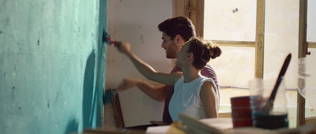 Video Reference: room, shoulder, girl, fun, Person