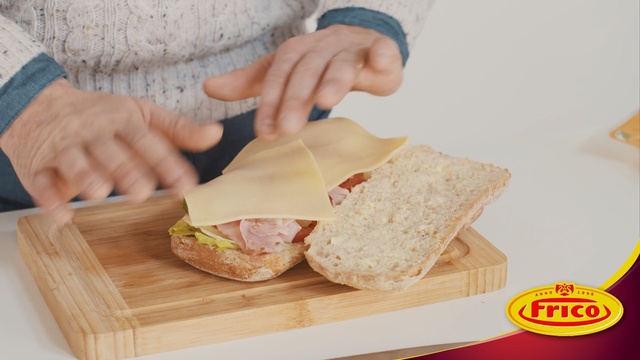 Video Reference: fast food, junk food, breakfast sandwich, sandwich, ham and cheese sandwich, food, turkey ham, mortadella, breakfast, finger food