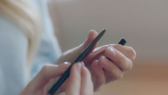 Video Reference: Writing instrument accessory, Eyebrow, Hand, Writing, Finger, Nail, Pencil, Font, Technology, Electronic device