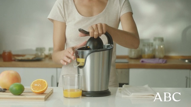 Video Reference: blender, juice, kitchen appliance, small appliance, mixer, food processor, juicer, drink, product