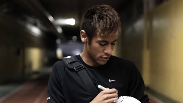 Video Reference: Snapshot, Arm, Photography, Audio equipment, Fun, Technology, Room, Electronic device, Neck, T-shirt