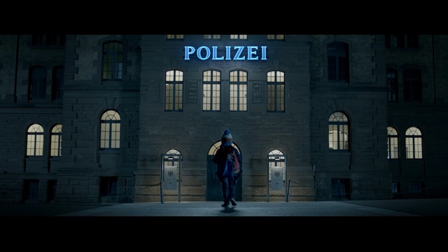 Video Reference: Pc game, Black, Action-adventure game, Darkness, Screenshot, Light, Adventure game, Architecture, Midnight, Facade