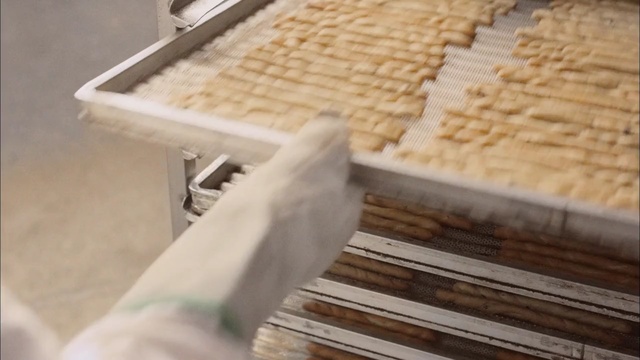 Video Reference: tread, structural member, support, device