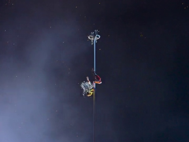 Video Reference: Sky, Atmosphere, Space, Extreme sport, Adventure