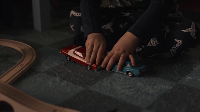 Video Reference: Hand, Finger, Games, Table, Photography, Nail, Floor, Play, Flooring