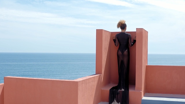 Video Reference: Blue, Sea, Azure, Sculpture, Horizon, Sky, Vacation, Architecture, Ocean, Art, Person