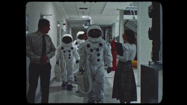 Video Reference: Astronaut, Space, Photo caption