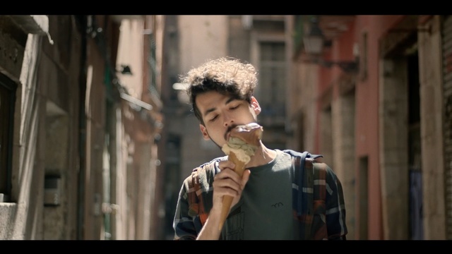 Video Reference: Snapshot, Music, Human, Smoking, Fun, Photography, Singer, Microphone, Singing, Movie