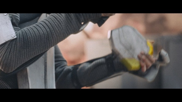 Video Reference: Arm, Joint, Hand, Muscle, Leg, Elbow, Finger, Neck, Sitting, Gesture