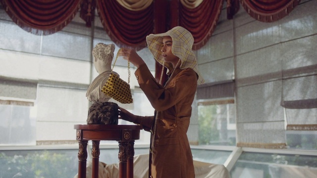 Video Reference: Sculpture, Statue, Temple, Art, Room, Architecture, Carving, Interior design, Window, Stone carving