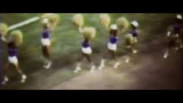 Video Reference: blue, green, yellow, text, player, light, snapshot, fun, darkness, atmosphere