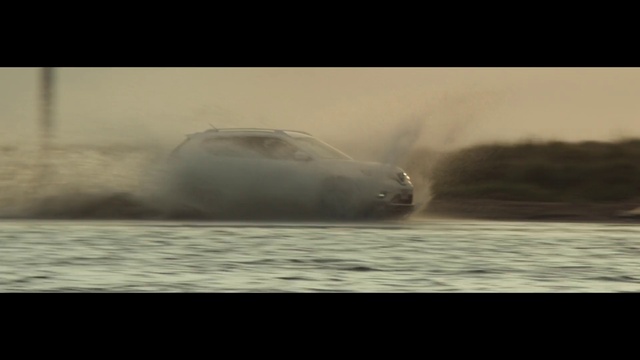 Video Reference: Atmospheric phenomenon, Vehicle, Wave, Photography, Sea, Car, Powerboating, Wind wave, Surface water sports