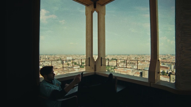 Video Reference: Sky, Room, Architecture, Window, Atmosphere, Sea, Daylighting, Horizon, Vacation, Building