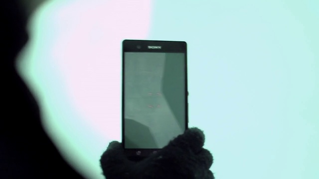 Video Reference: Gadget, Mobile phone, Smartphone, Communication Device, Portable communications device, Green, Electronic device, Technology, Glove, Feature phone