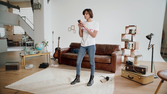 Video Reference: Leg, Furniture, Room, Person