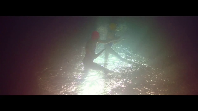 Video Reference: Light, Lens flare, Atmospheric phenomenon, Backlighting, Atmosphere, Water, Darkness, Sunlight, Sky, Photography