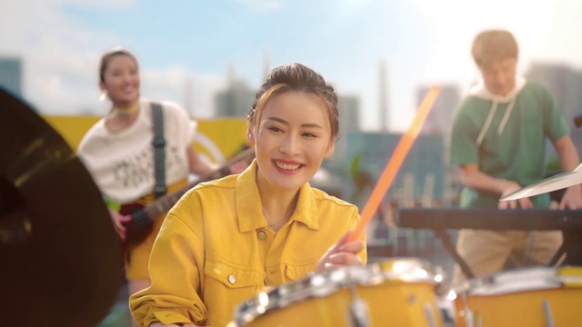 Video Reference: Yellow, Community, Fun, Smile, Leisure, Musical instrument, Happy, Student