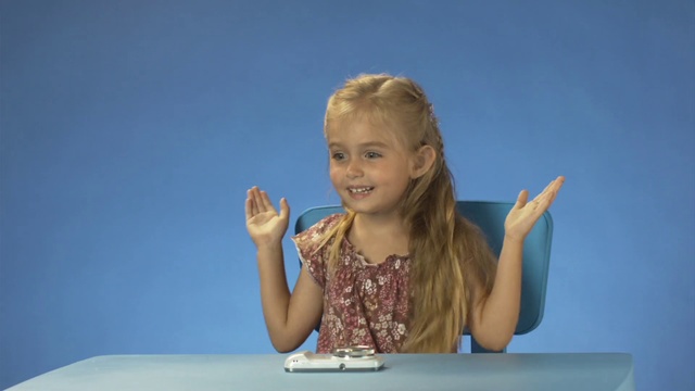 Video Reference: Fun, Arm, Water, Blond, Finger, Sitting, Child, Hand, Smile, Vacation