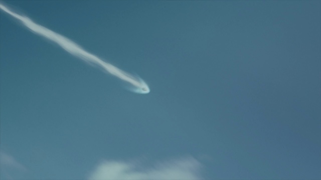 Video Reference: Sky, Daytime, Atmosphere, Blue, Cloud, Atmospheric phenomenon, Calm, Space, Meteorological phenomenon, Astronomical object