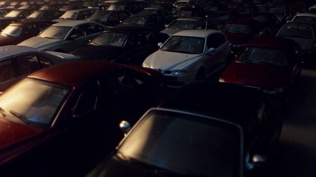 Video Reference: Vehicle, Car, Mode of transport, Automotive exterior, Traffic, Automotive lighting, Night, Personal luxury car, Mid-size car, Road