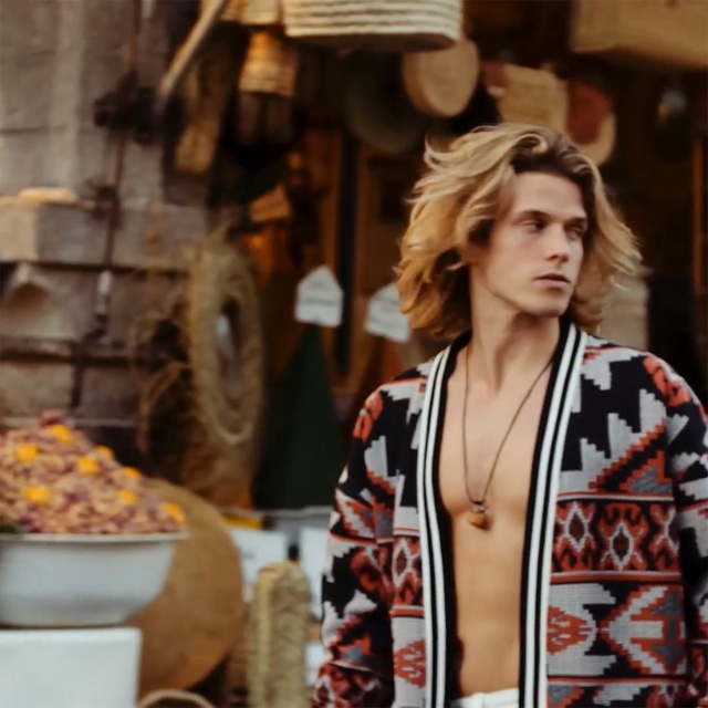 Video Reference: Fashion, Street fashion, Photography, Long hair, Brown hair, Photo shoot, Style, Person