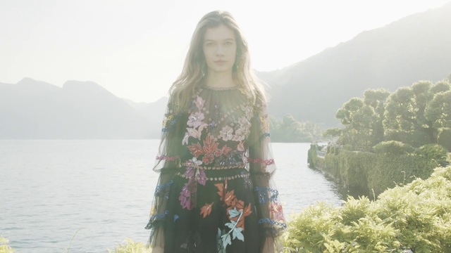 Video Reference: Hair, Nature, Green, Atmospheric phenomenon, Beauty, Lady, Blond, Long hair, Fashion, Summer, Person