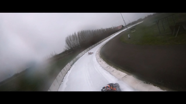 Video Reference: White, Atmospheric phenomenon, Mode of transport, Road, Morning, Sky, Photography, Auto part, Lane, Geological phenomenon