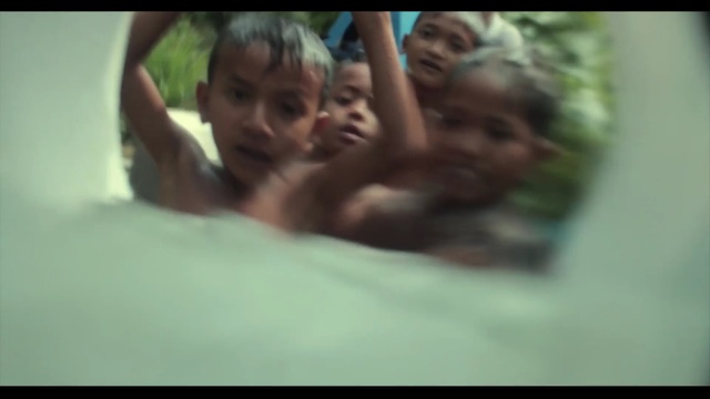 Video Reference: fun, human, mouth, girl, muscle, hand, finger, smile, Person