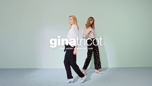 Video Reference: Clothing, Shoulder, Fashion, Fun, Joint, Trousers, Human body, Footwear, Leg, Formal wear, Person