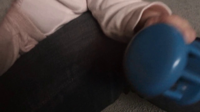 Video Reference: Blue, Ball, Leg, Arm, Swiss ball, Human leg, Joint, Foot, Hand, Muscle
