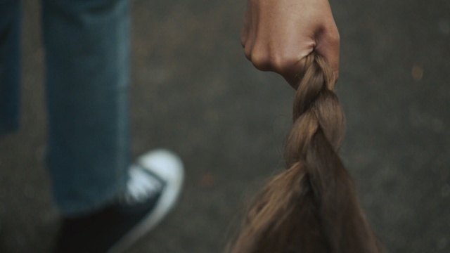 Video Reference: arm, hand, neck, human, muscle, wood, horse like mammal, girl, horse