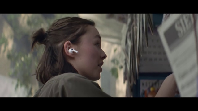 Video Reference: Hair, Face, Scene, Hairstyle, Snapshot, Human, Mouth, Movie, Photography, Fun