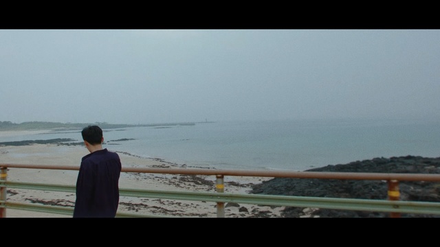 Video Reference: sea, sky, water, horizon, morning, vacation, river, cloud, recreation, tree, Person