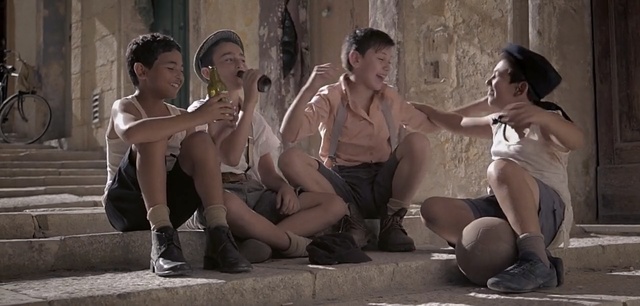 Video Reference: girl, recreation