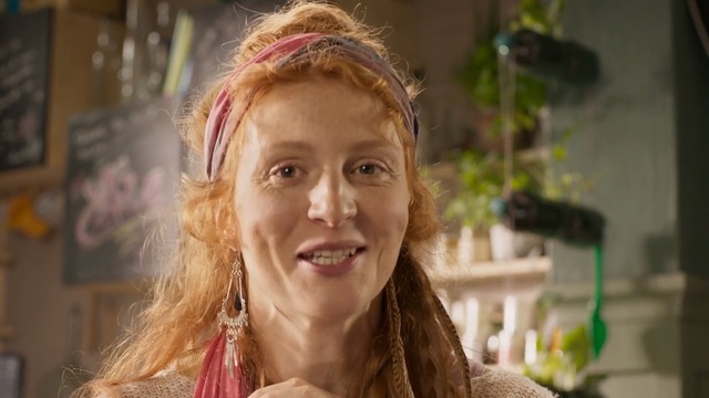 Video Reference: Hair, Face, Facial expression, Eyebrow, Blond, Hairstyle, Smile, Skin, Head, Nose, Person