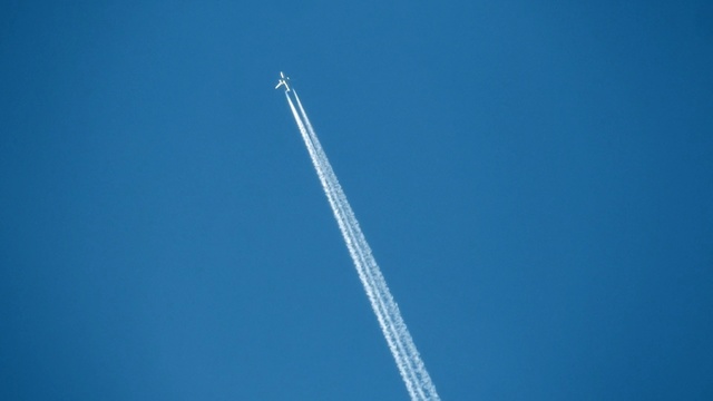 Video Reference: sky, blue, daytime, azure, atmosphere, line, air travel, energy, general aviation, wind