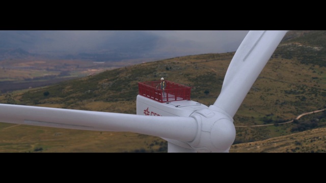 Video Reference: Wind turbine, Propeller, Wind farm, Wind, Vehicle, Light aircraft, General aviation, Airplane, Motor glider, Wing