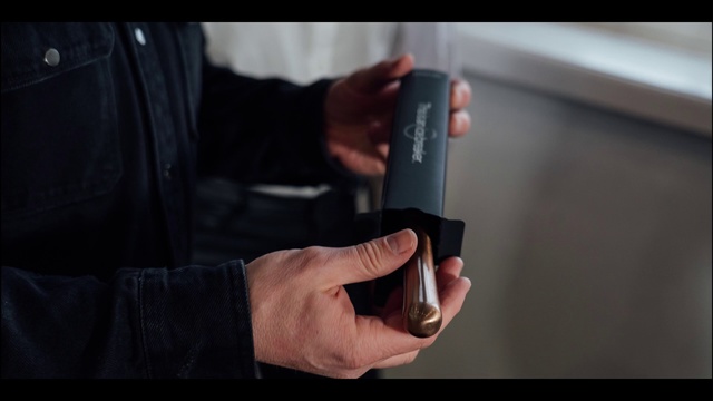 Video Reference: Gadget, Hand, Finger, Mobile phone, Smartphone, Electronic device, Technology, Photography, Thumb