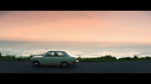 Video Reference: Land vehicle, Vehicle, Car, Mode of transport, Classic car, Automotive design, City car, Compact car, Photography, Dacia 1300