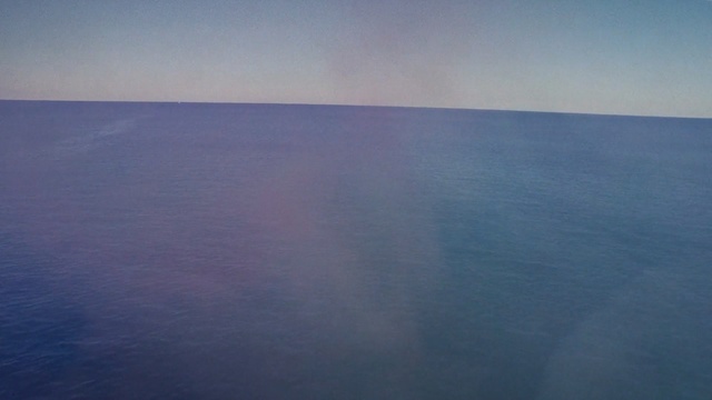 Video Reference: horizon, sky, sea, ocean, atmosphere, calm, geological phenomenon, wind wave, morning, loch