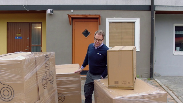Video Reference: Cardboard, Relocation, Plywood, Wood, Real estate, Home, Door, Hardwood, Package delivery, House