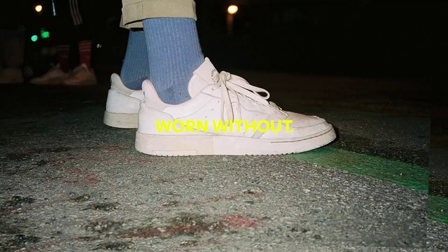 Video Reference: Footwear, White, Shoe, Green, Sneakers, Plimsoll shoe, Skate shoe, Leg, Jeans, Athletic shoe