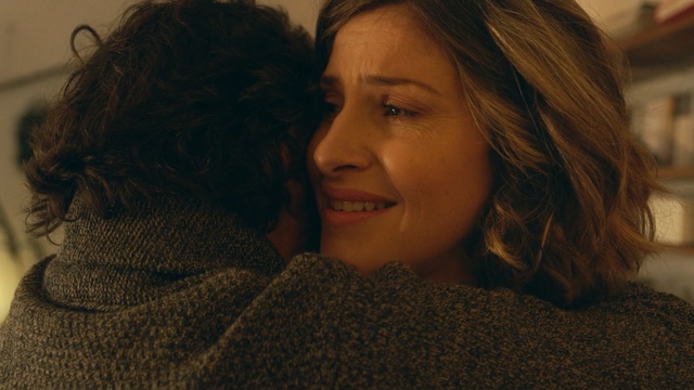 Video Reference: beauty, girl, lady, emotion, smile, interaction, human, fun, brown hair, hug, Person