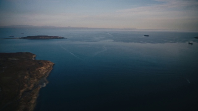 Video Reference: Sky, Sea, Water, Blue, Horizon, Ocean, Coast, Sound, Water resources, Coastal and oceanic landforms