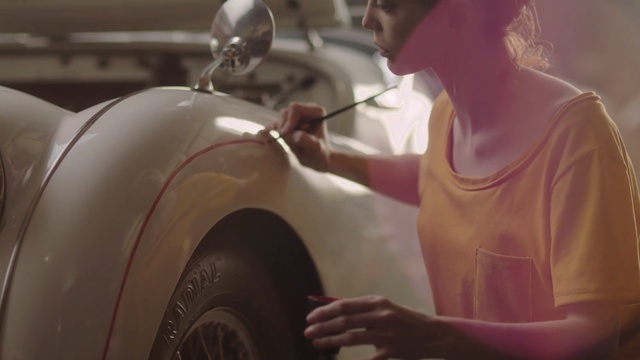 Video Reference: Automotive design, Motor vehicle, Car, Vintage car, Vehicle, Fender, Classic, Automotive wheel system, Wheel, Classic car, Person