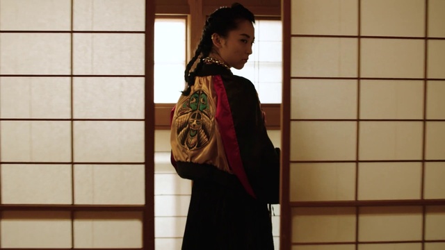 Video Reference: Shoulder, Outerwear, Stole, Neck, Shawl, Costume, Room, Architecture, Door, Kimono