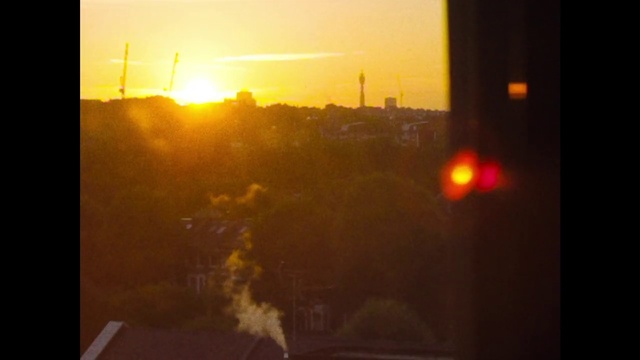 Video Reference: Sky, Sun, Sunrise, Orange, Yellow, Light, Atmospheric phenomenon, Morning, Heat, Sunset