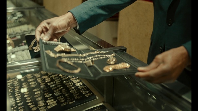 Video Reference: Typesetting, Finger, Metal